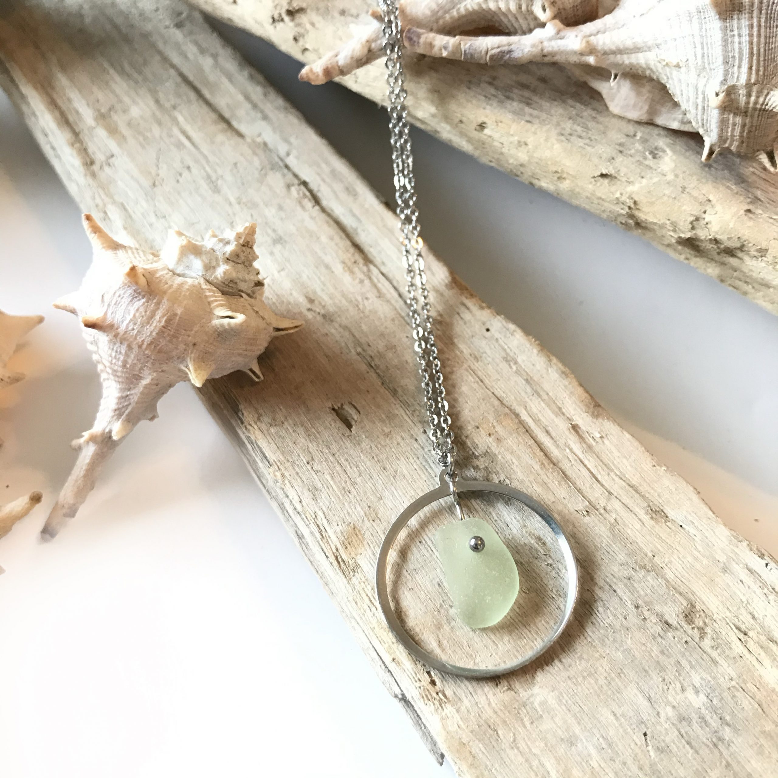 SABLE VERT | Collier ATOLL - Bijou pendentif écologique en verre recyclé - Fabriqué en France