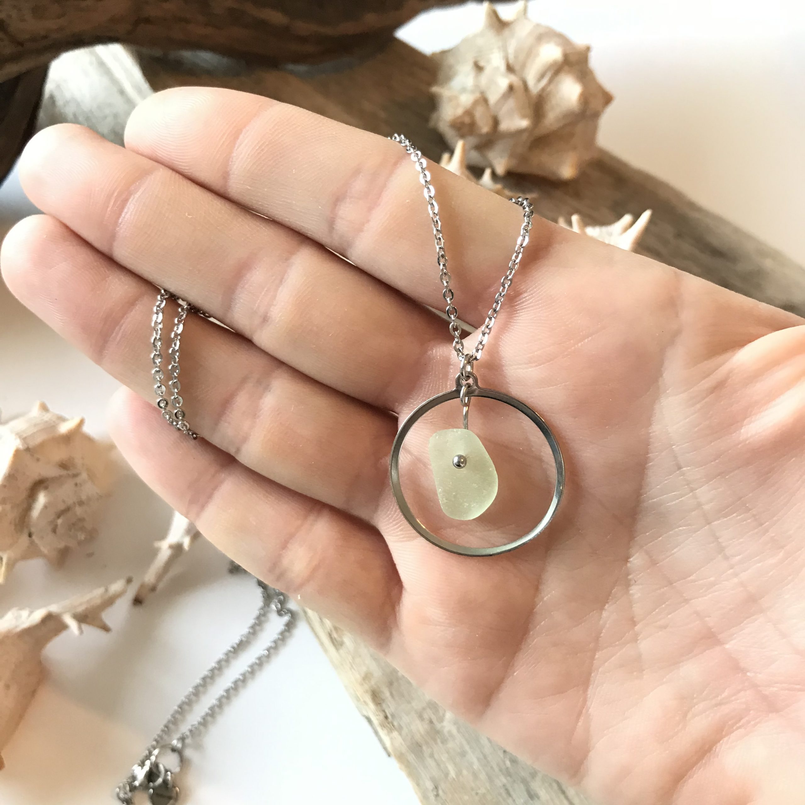 SABLE VERT | Collier ATOLL - Bijou pendentif écologique en verre recyclé - Fabriqué en France
