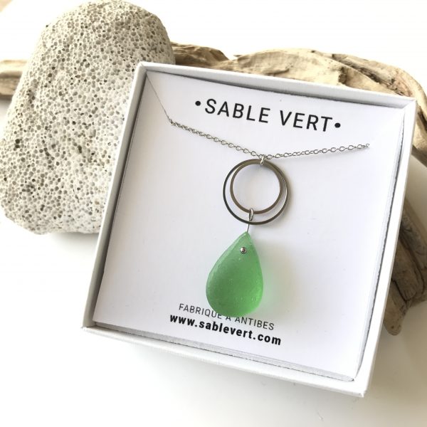 SABLE VERT | Collier GOUTTE SALÉE - Bijou pendentif écologique en verre des plages - Fabriqué en France Antibes