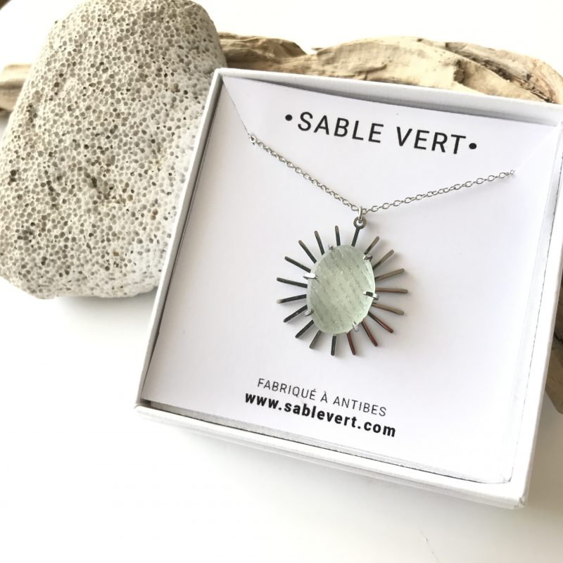SABLE VERT | Collier SOLEIL DE MER - Bijou pendentif écologique en verre des plages - Fabriqué en France Antibes