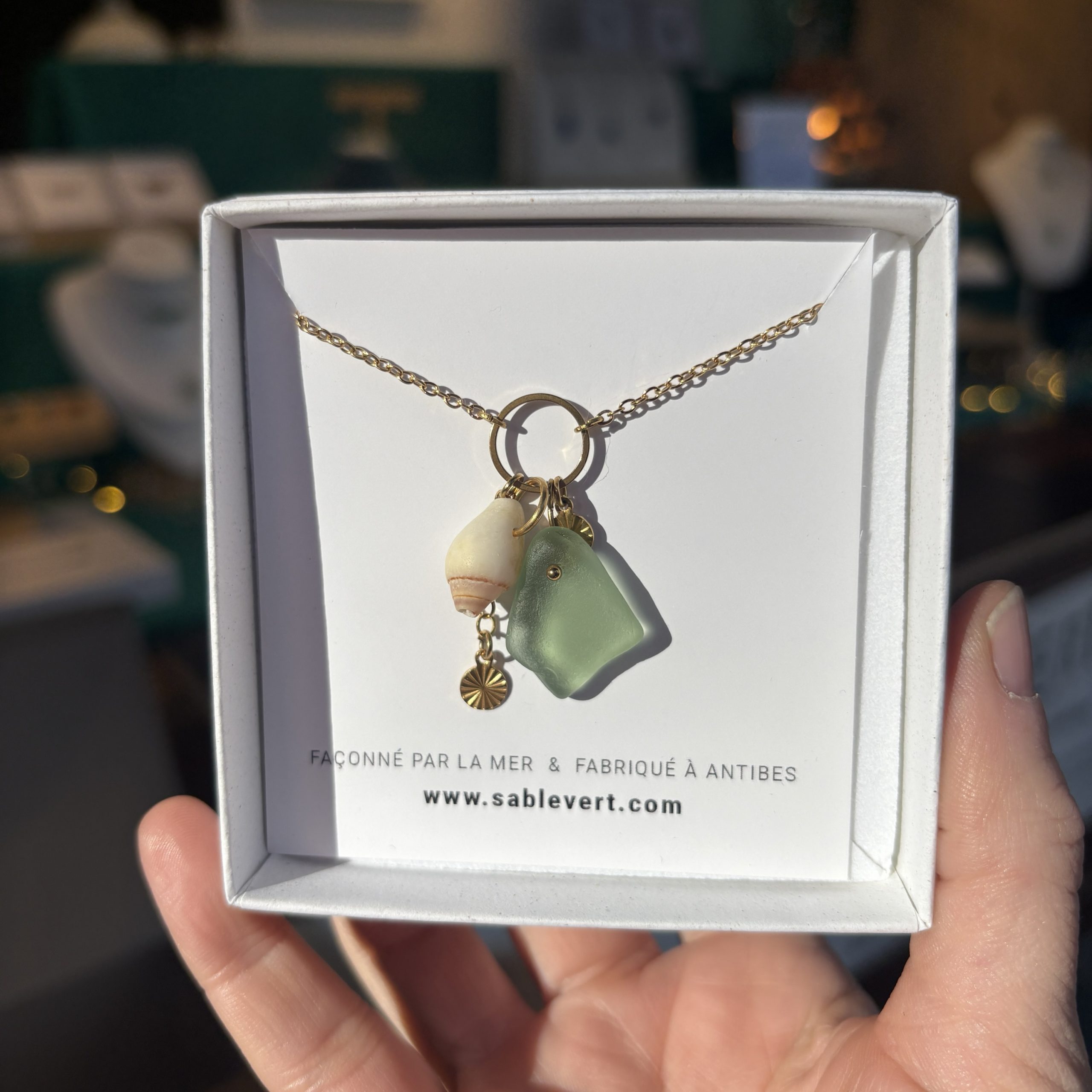 Collier doré RETOUR DE PLAGE Vert – Image 2