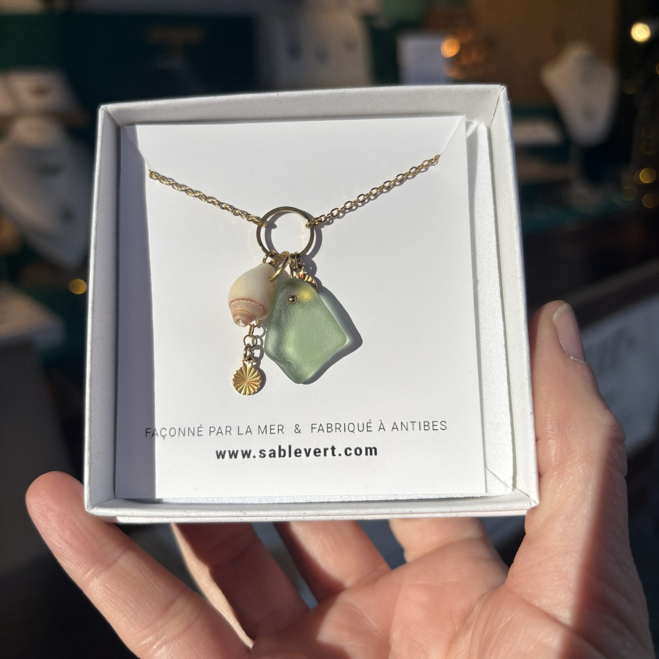 Collier doré RETOUR DE PLAGE Vert – Image 3